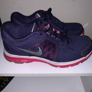 Women’s Nike athletic shoes
